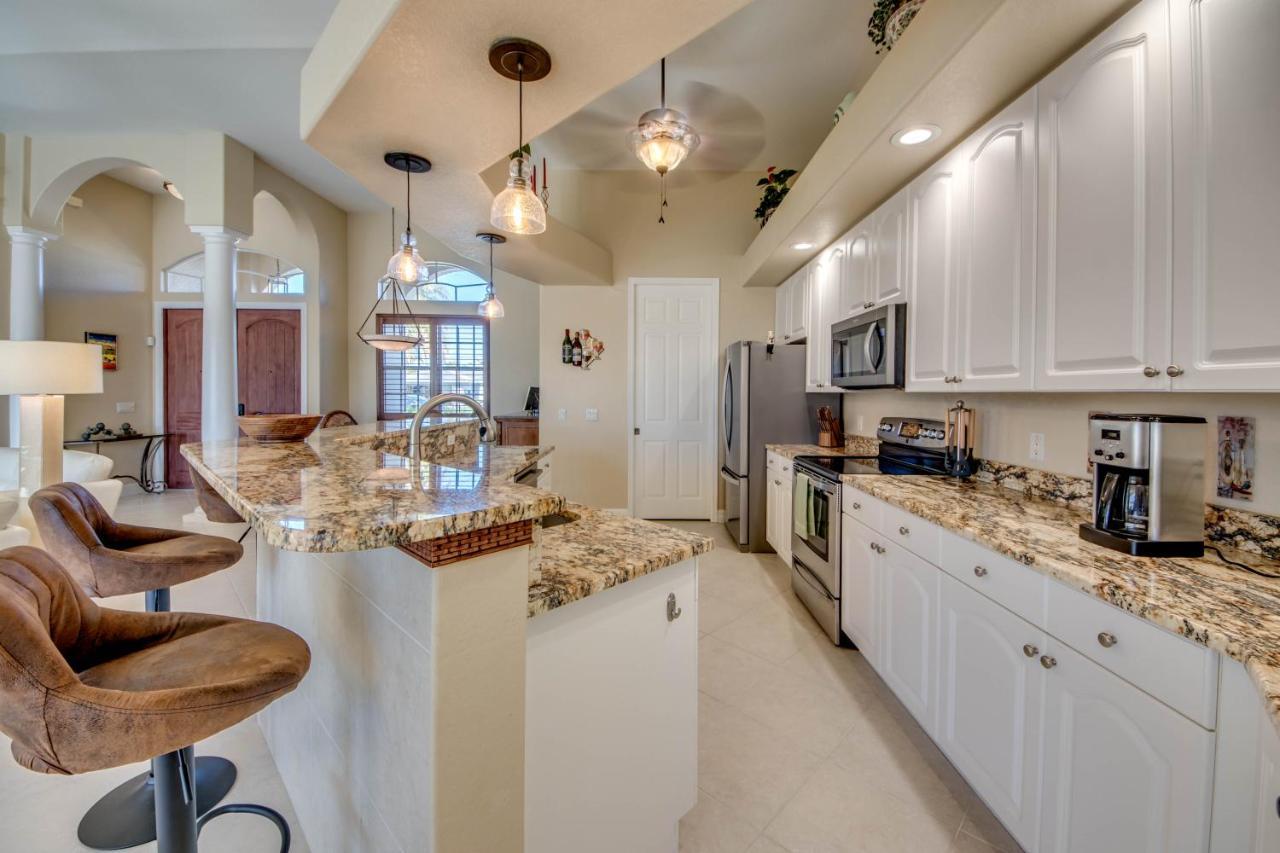 Villa-Haze, Lots Of Privacy, Solar & Electric Heated Pool And Spa Cape Coral Exterior foto