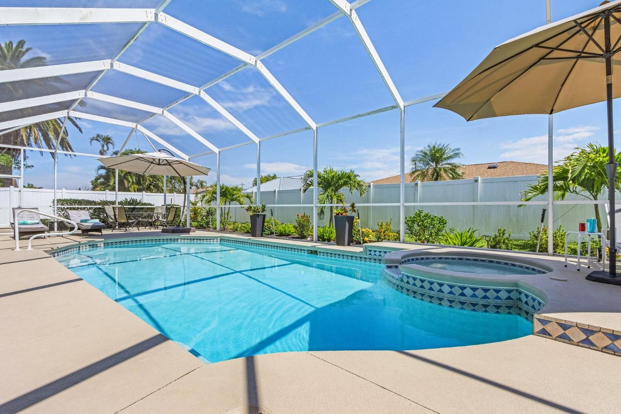 Villa-Haze, Lots Of Privacy, Solar & Electric Heated Pool And Spa Cape Coral Exterior foto